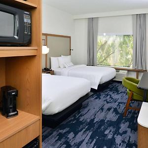 Queen Room Two Queen Beds Hearing Accessible